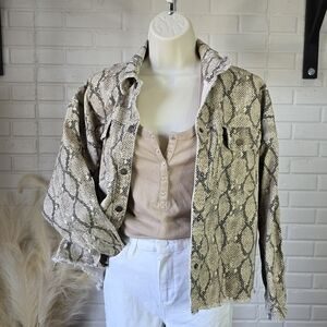 CL🚨 She and Sky Snake Print Button-Up Jacket size Small Oversized
